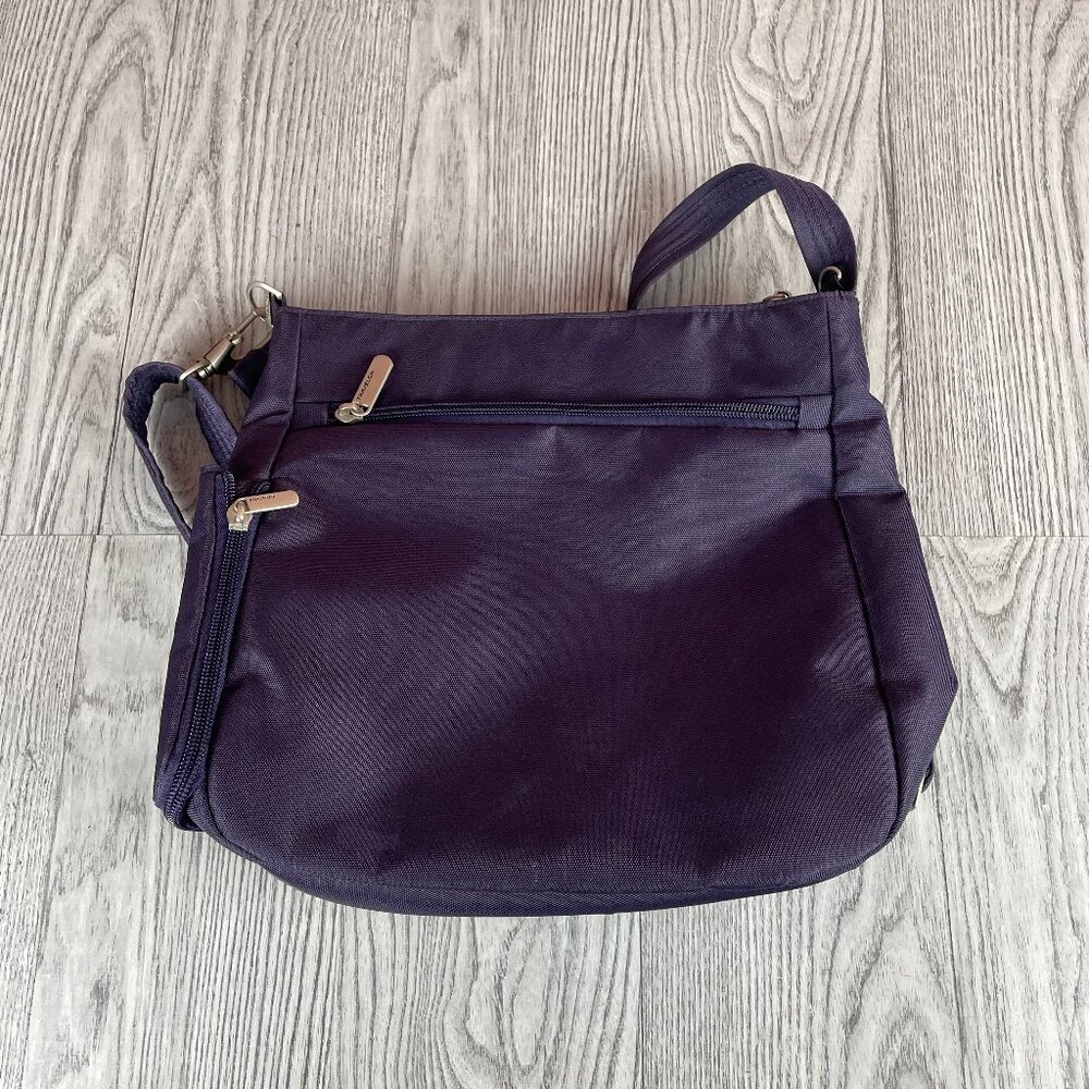 SOLD - TRAVELON 5-POINT ANTITHEFT SECURITY BAG CLASSIC - Picture 1 of 4